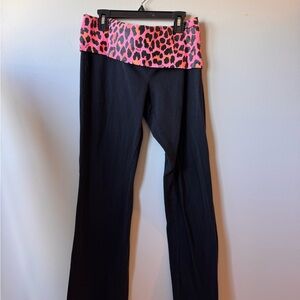 PINK Victoria's Secret Black Yoga Pants with Pink Leopard Print Waistband